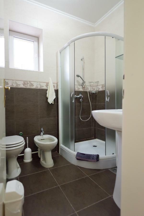 Apartman Vila Milica Kikinda Exterior foto